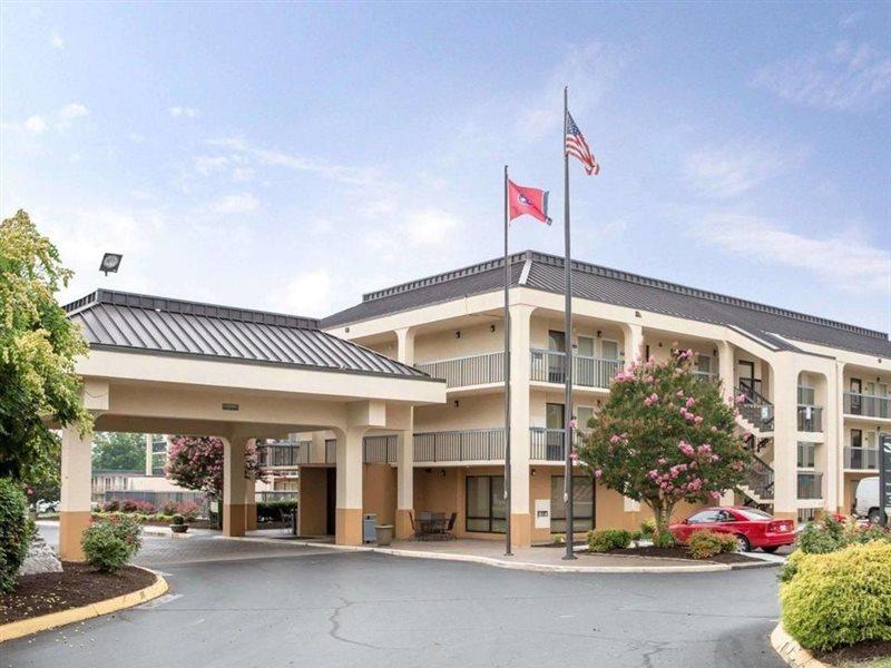 Quality Merchants Drive 2* Knoxville