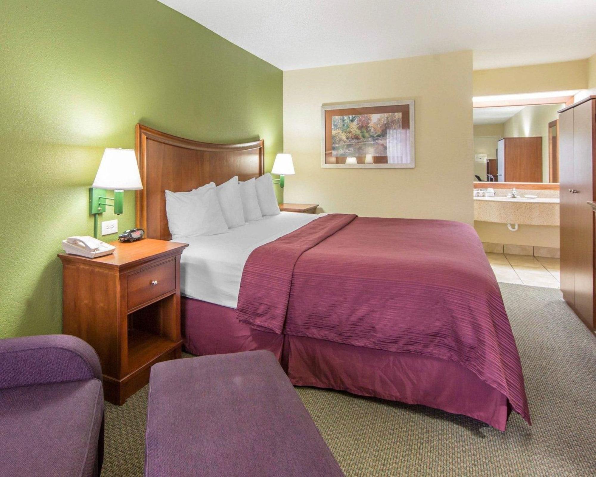 Quality Merchants Drive 2* Knoxville