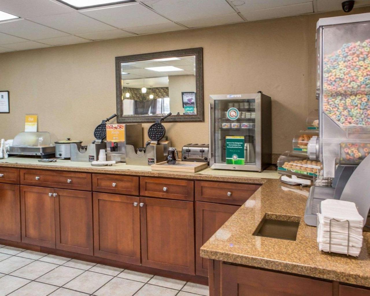 Inn Quality Merchants Drive
