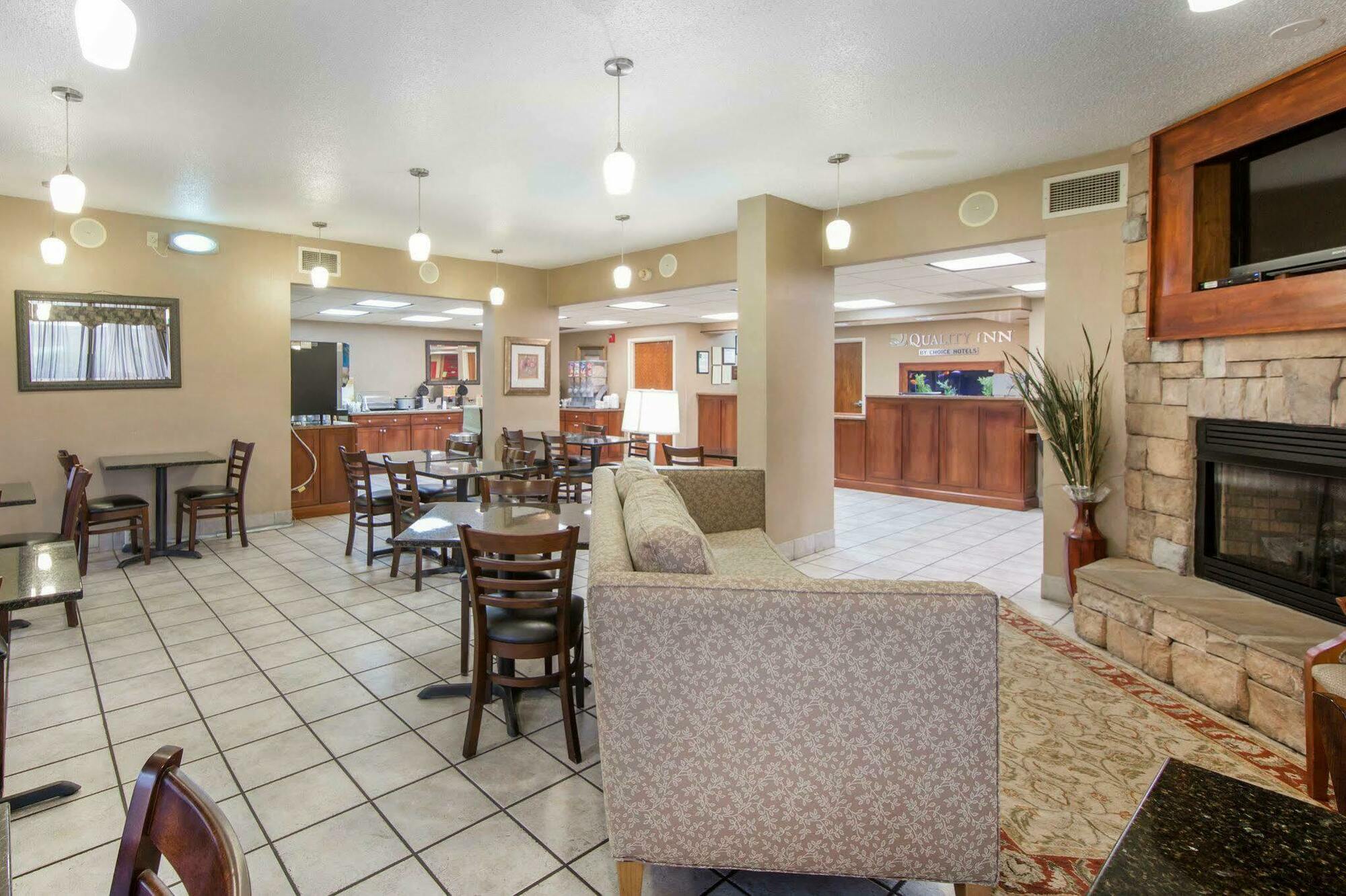 Inn Quality Merchants Drive Knoxville